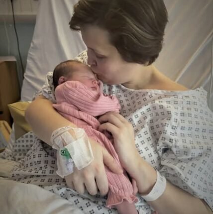 Nicola from re:new with her newborn daughter Jasmine